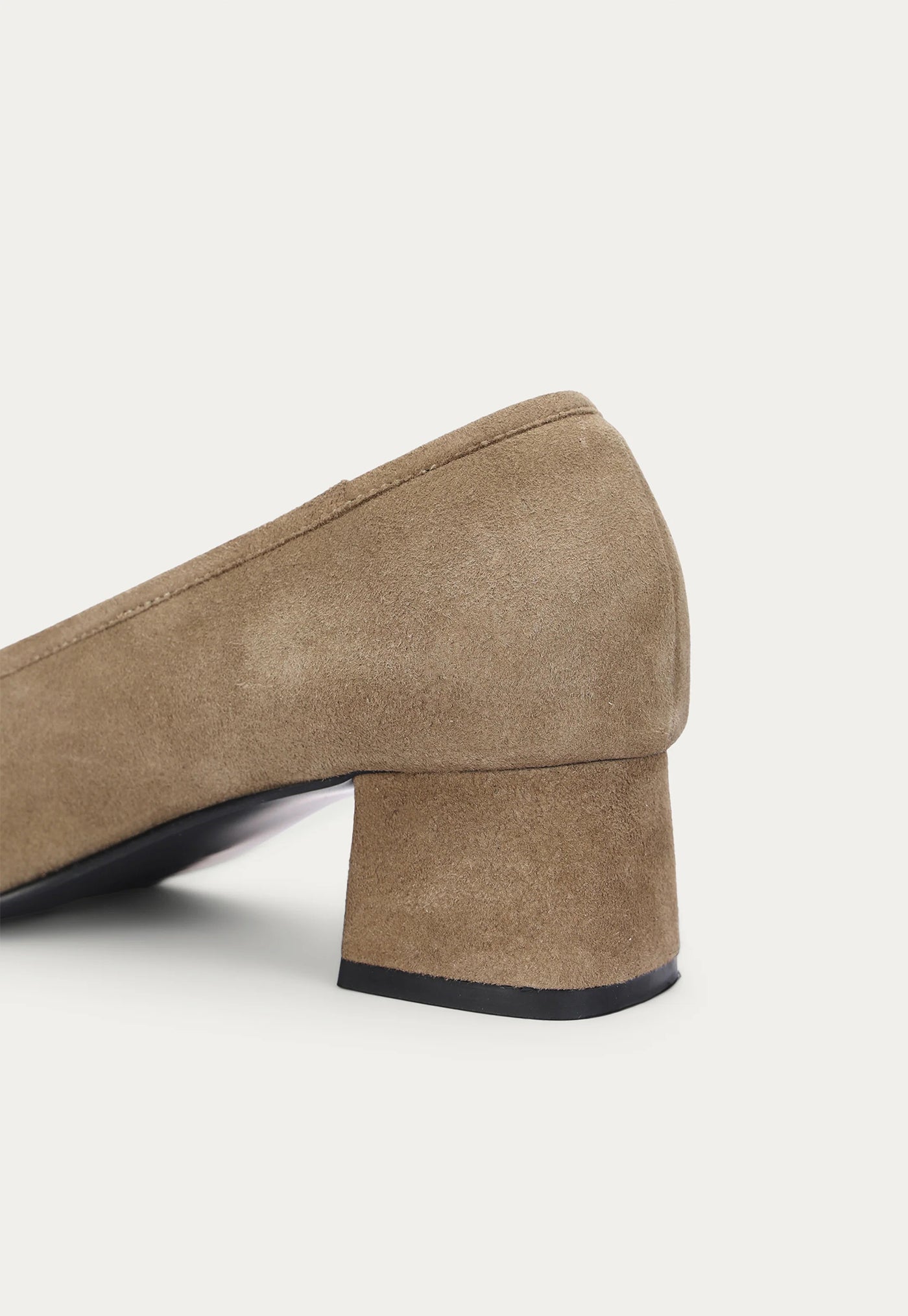 Cinch Pump - Dune Suede