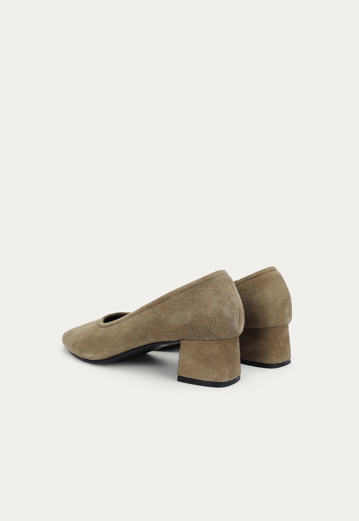Cinch Pump - Dune Suede