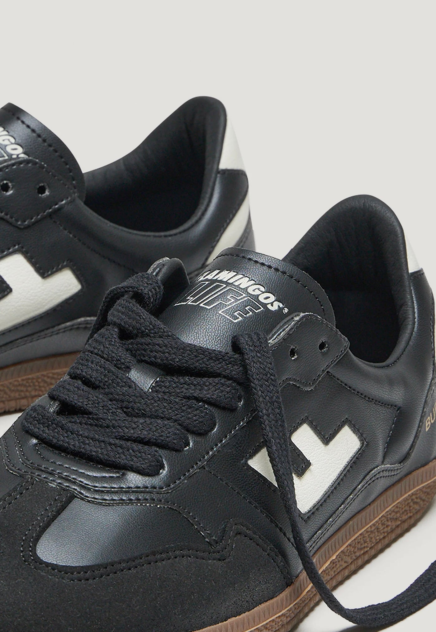 Burela Slim - Black