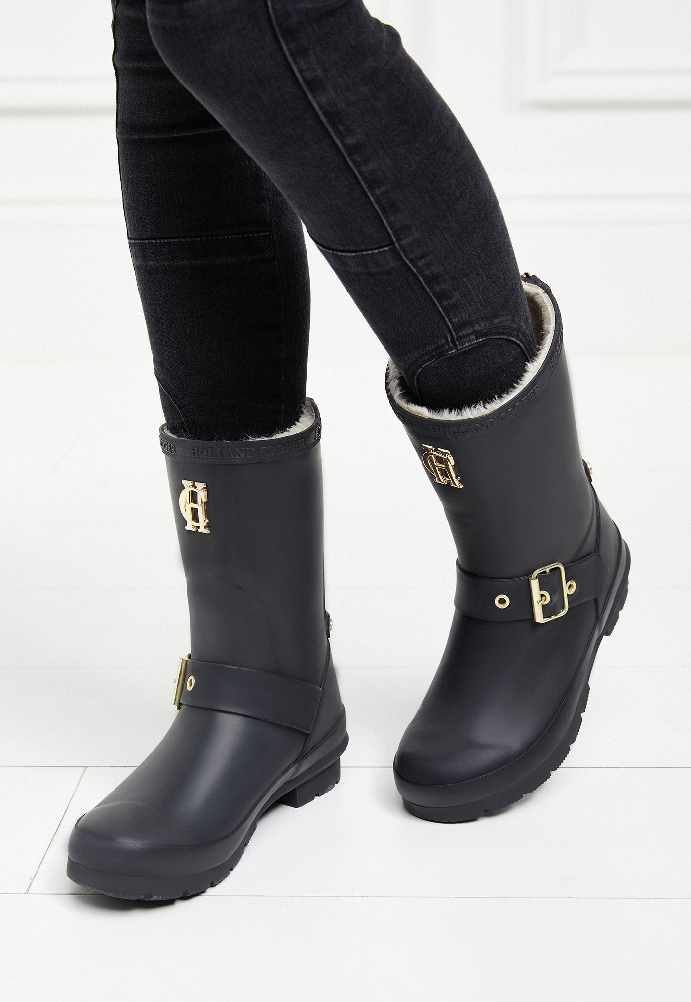 Sherpa Lined Chelsea Wellington - Matte Black