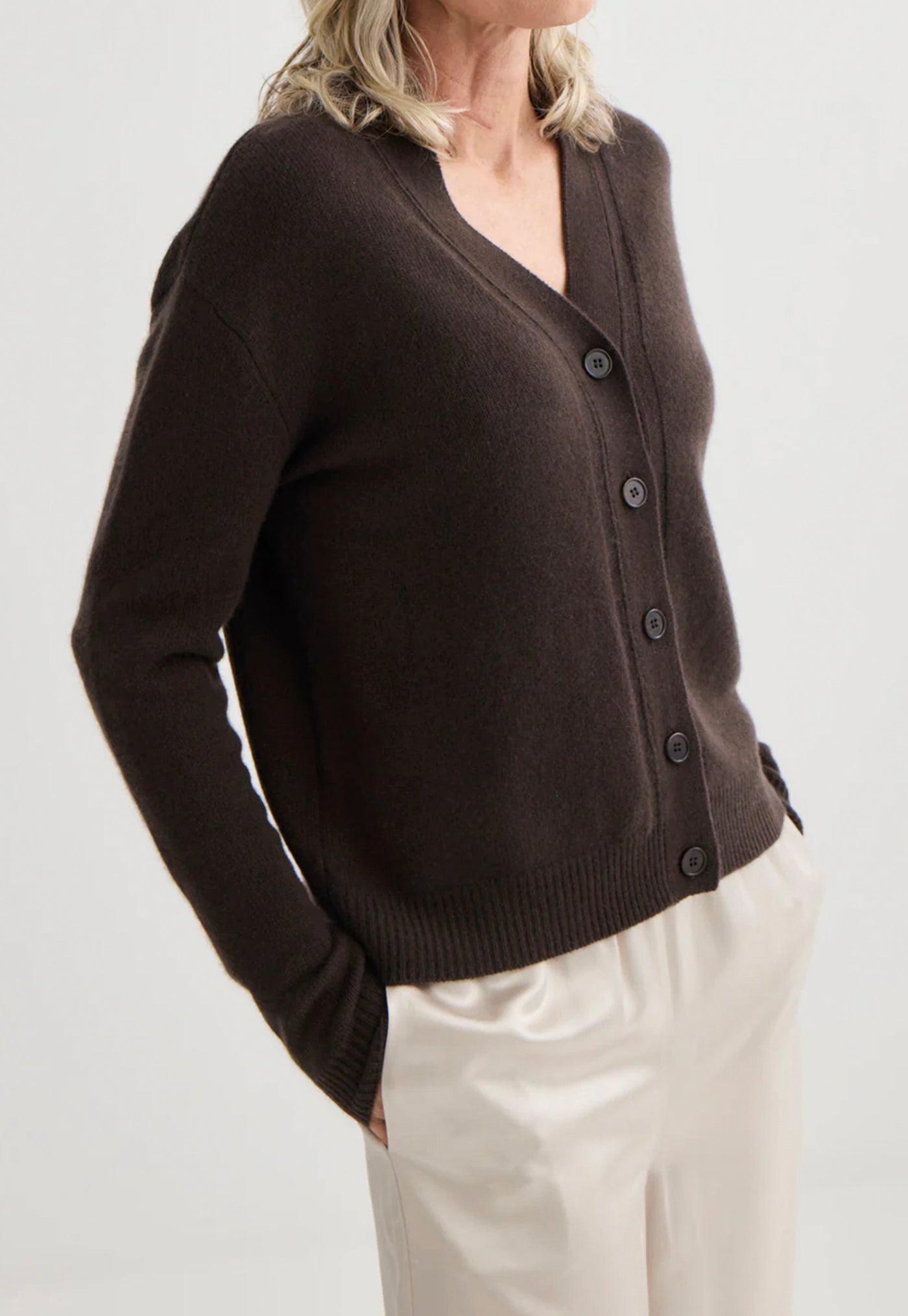 Cashmere V-Neck Cardigan - Bitter Chocolate