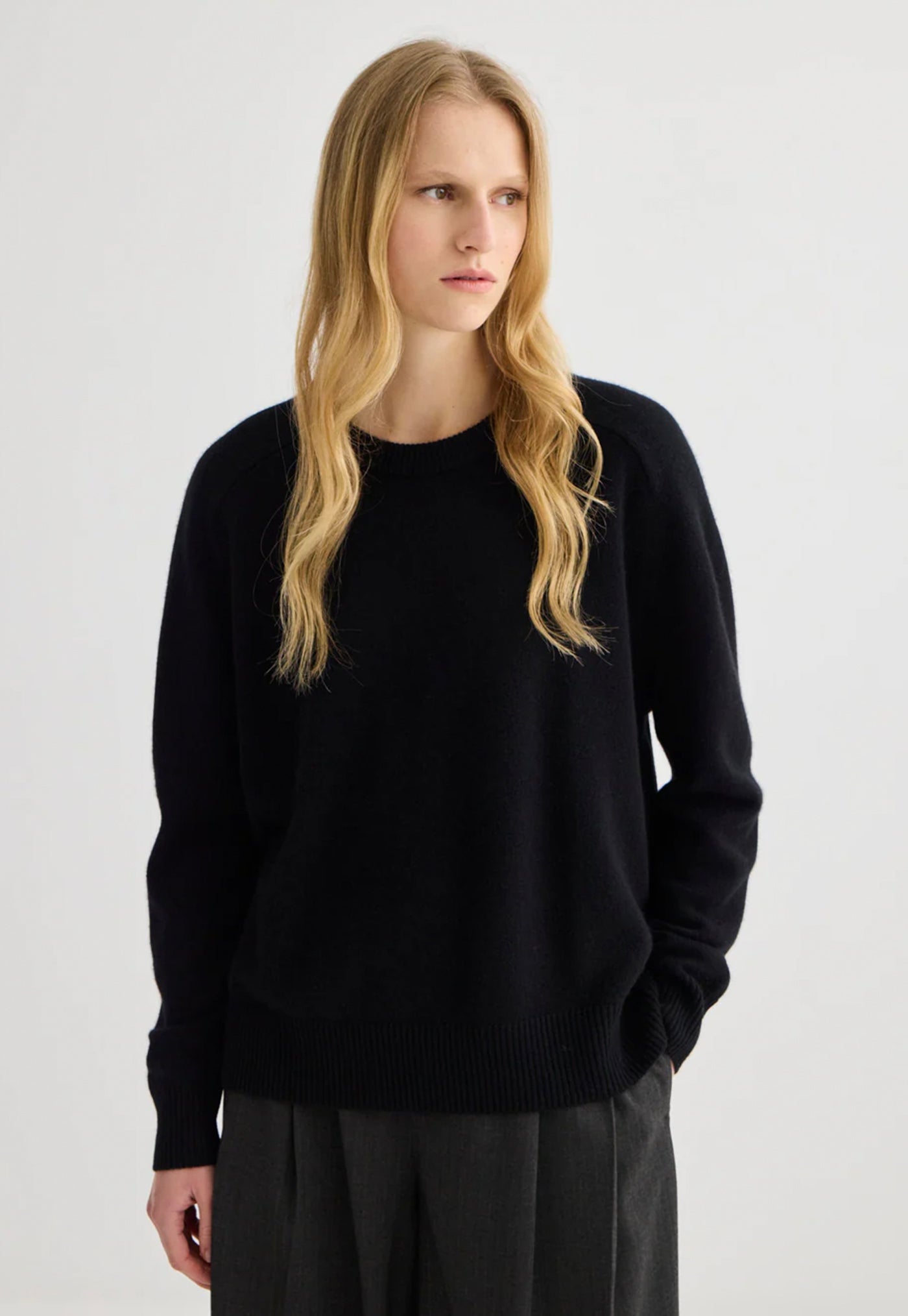 Cashmere Oversized Crewneck - Black