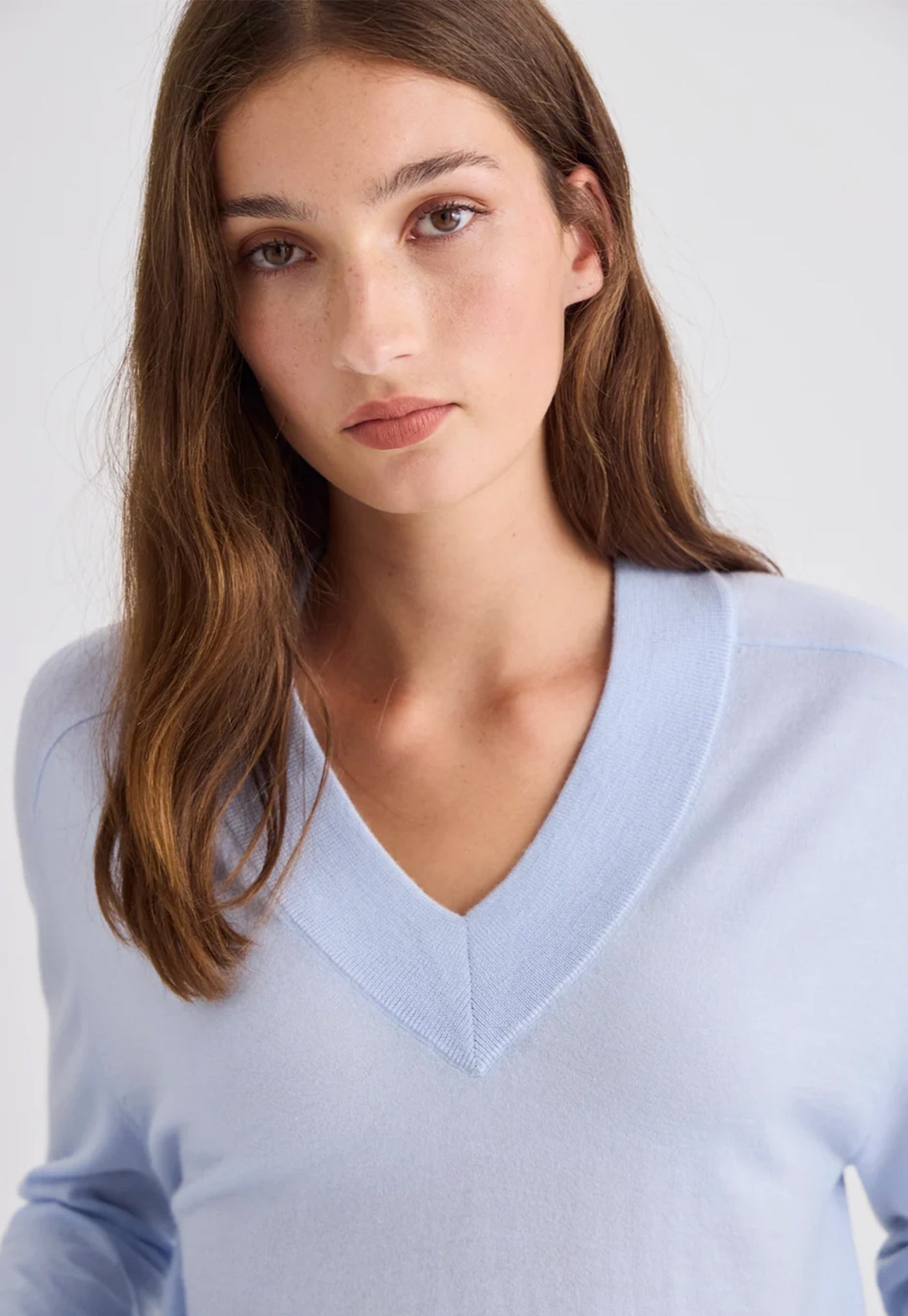 Featherlight Cashmere V-Neck - Pale Blue