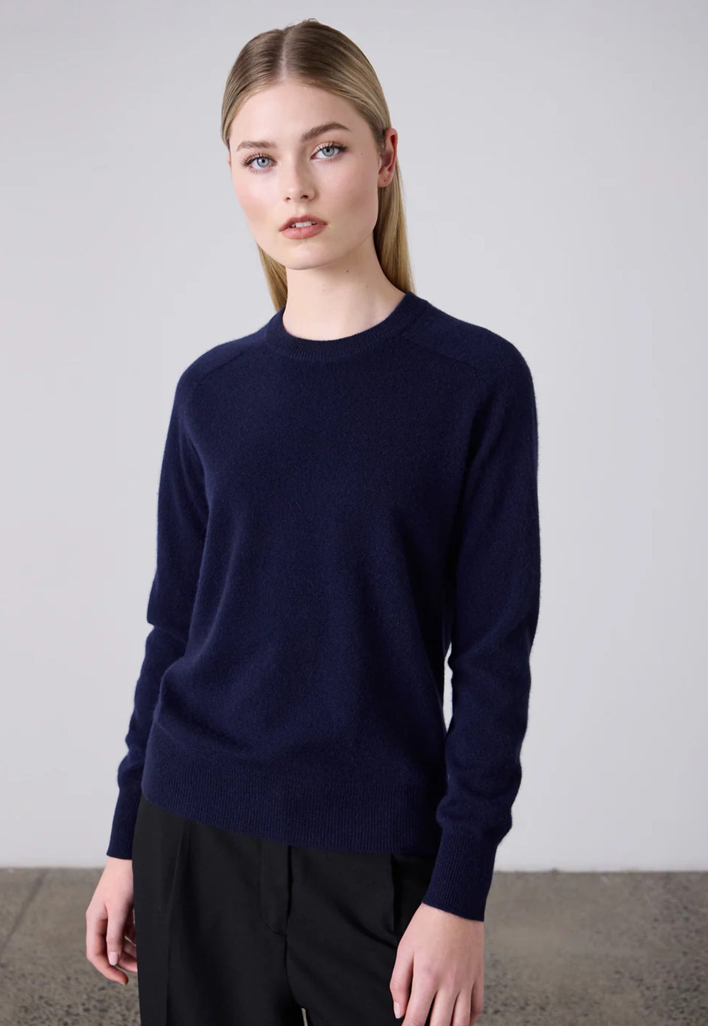 Sam Cashmere Crew - Navy
