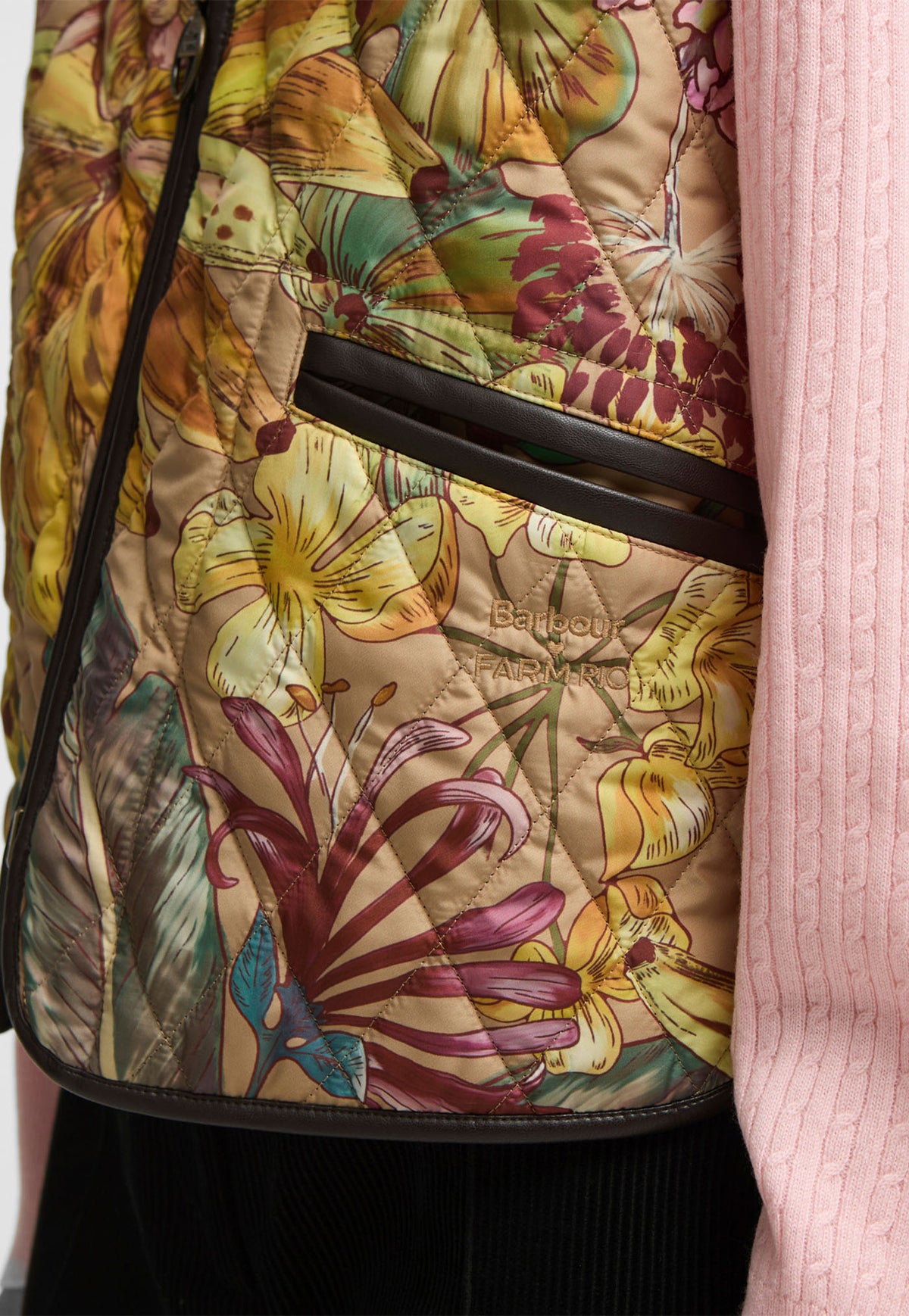 Barbour x Farm Rio Reversible Alpinias Quilted Liner - Banana Grove/Rustic