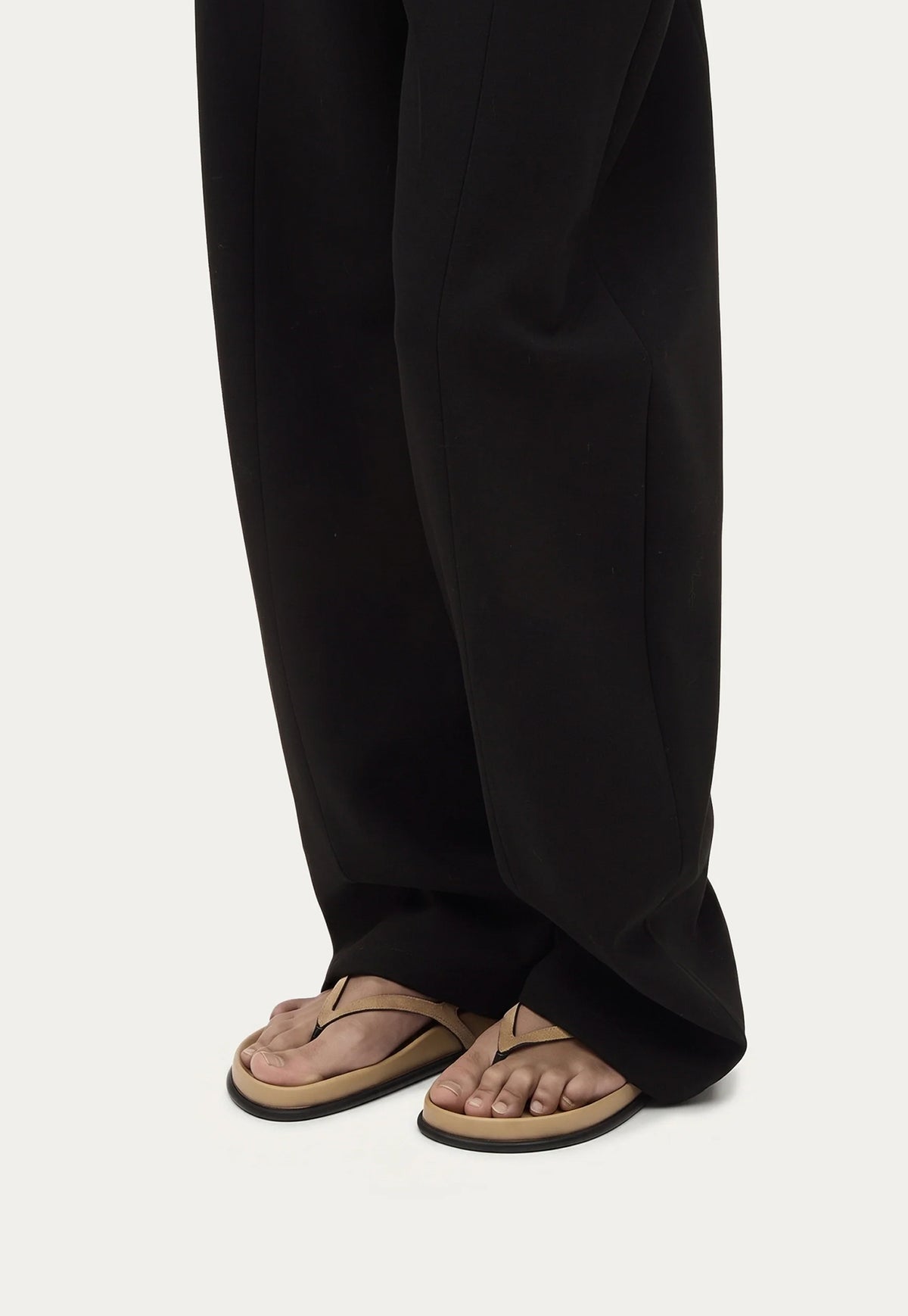 Artemis Sandal - Oat Suede