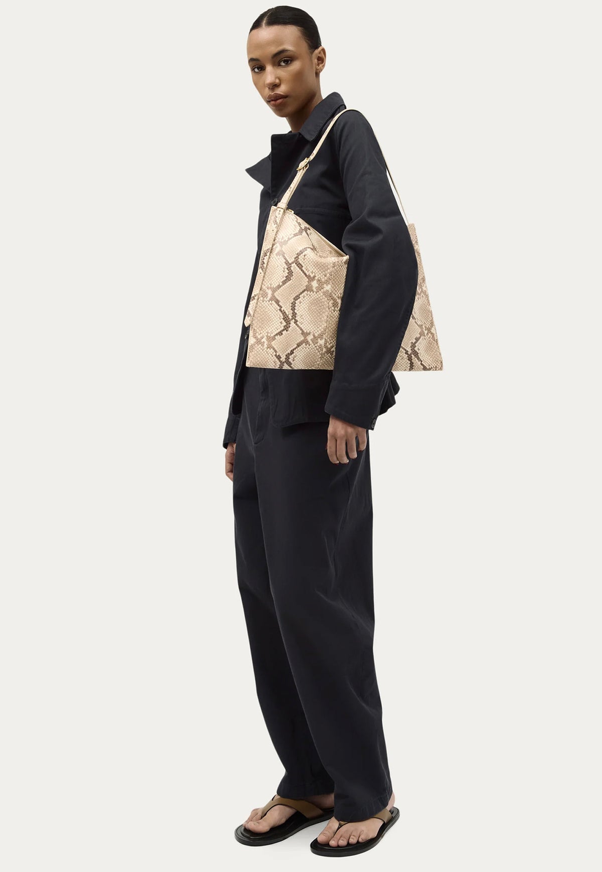 Chopalopagus Bag - Desert Python