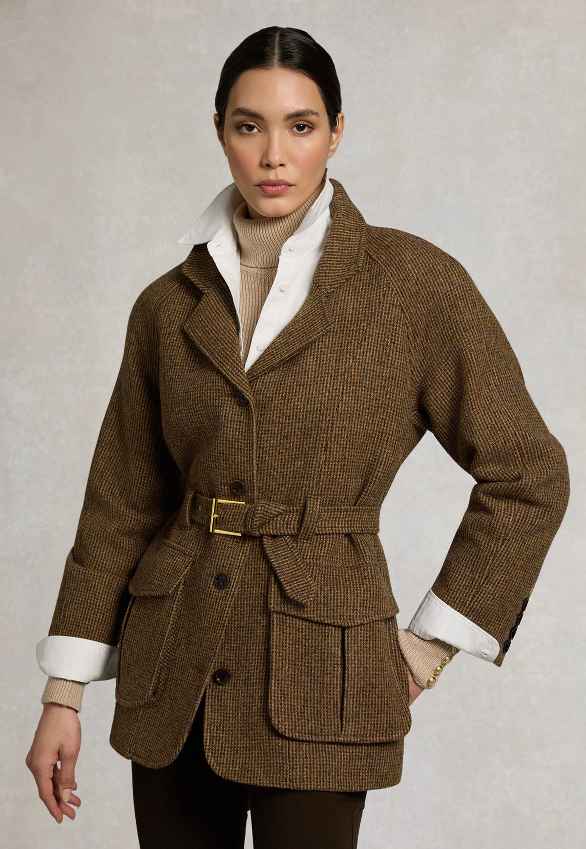 Holland Cooper Cotswold Belted Jacket in Bamford Tweed, featuring a revere collar, raglan sleeves, tie waist belt and signature HC detailing.