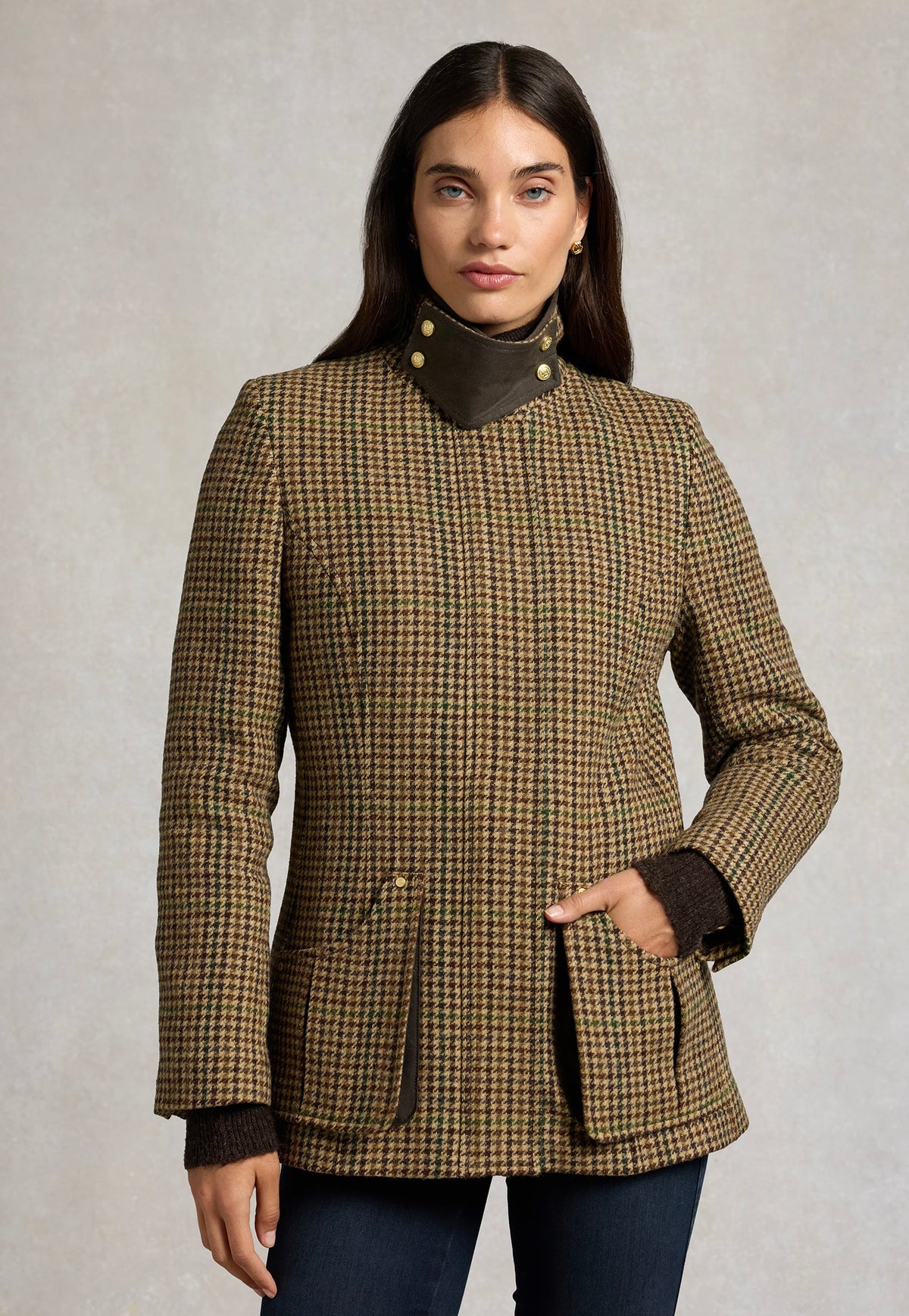 Holland Cooper Country Classic Jacket in Hailes Green Tweed, featuring a British Millerain waxed collar, diamond-quilted lining and storm flap fastening.
