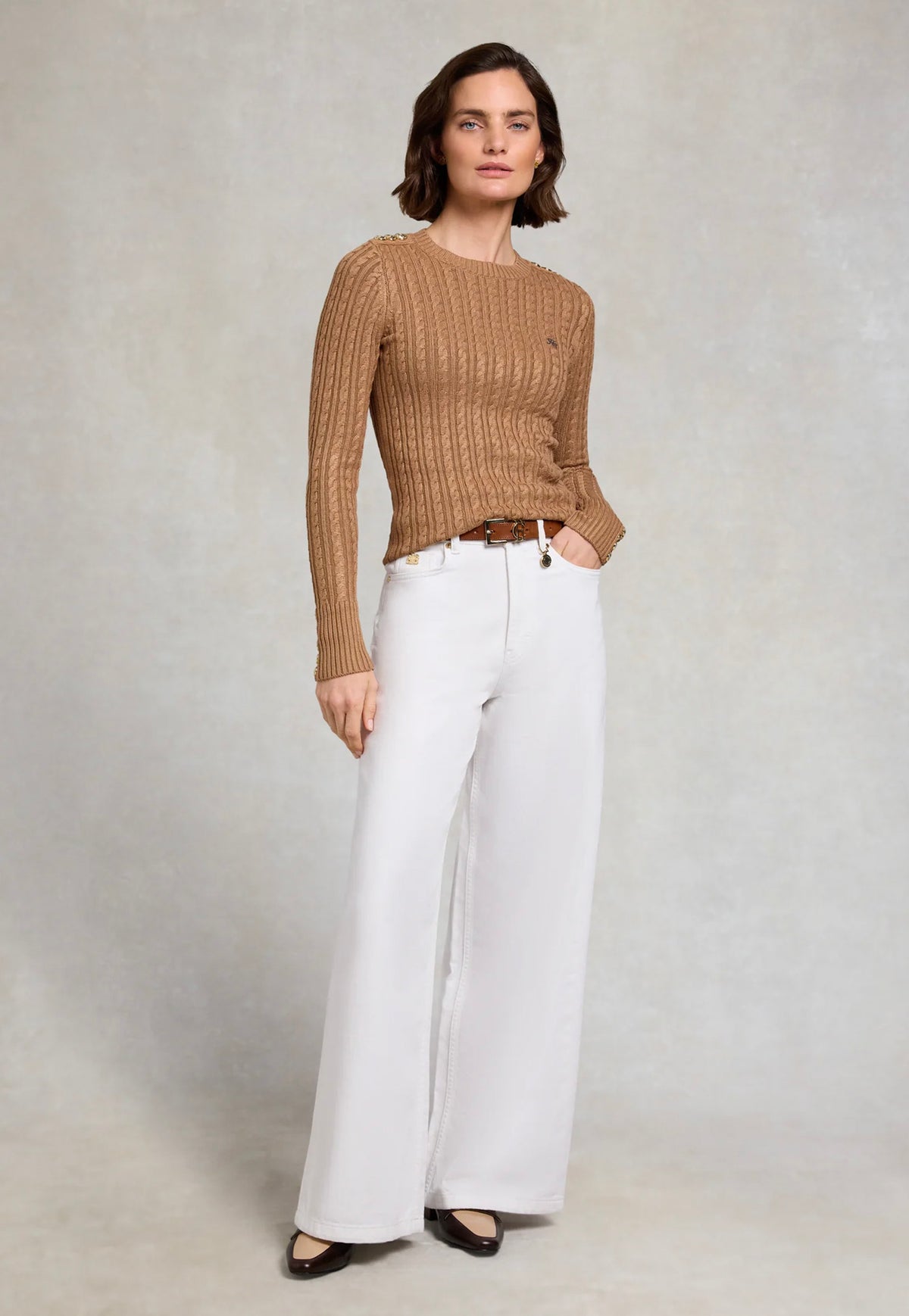 Seattle Cable Crew Knit - Dark Camel