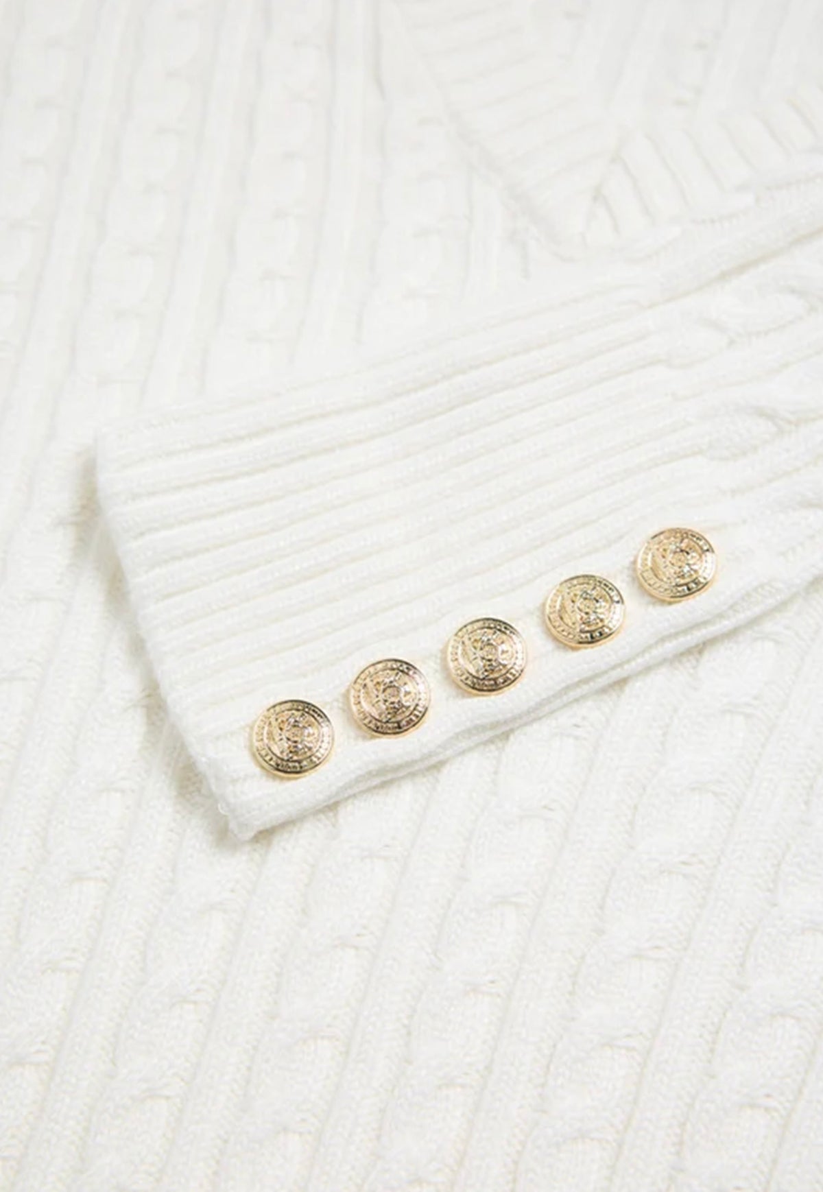 Seattle Cable V-Neck Knit - Winter White