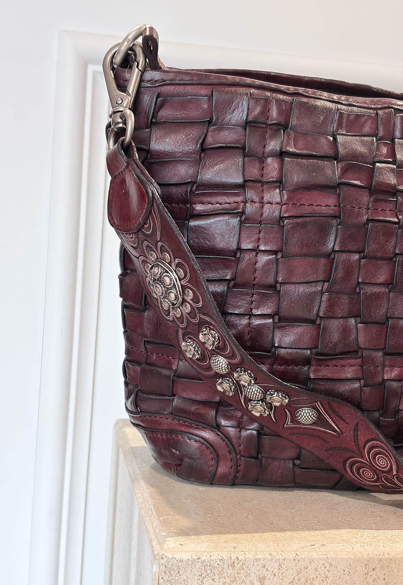 Beth Medium Woven Shoulder Bag - Wine
