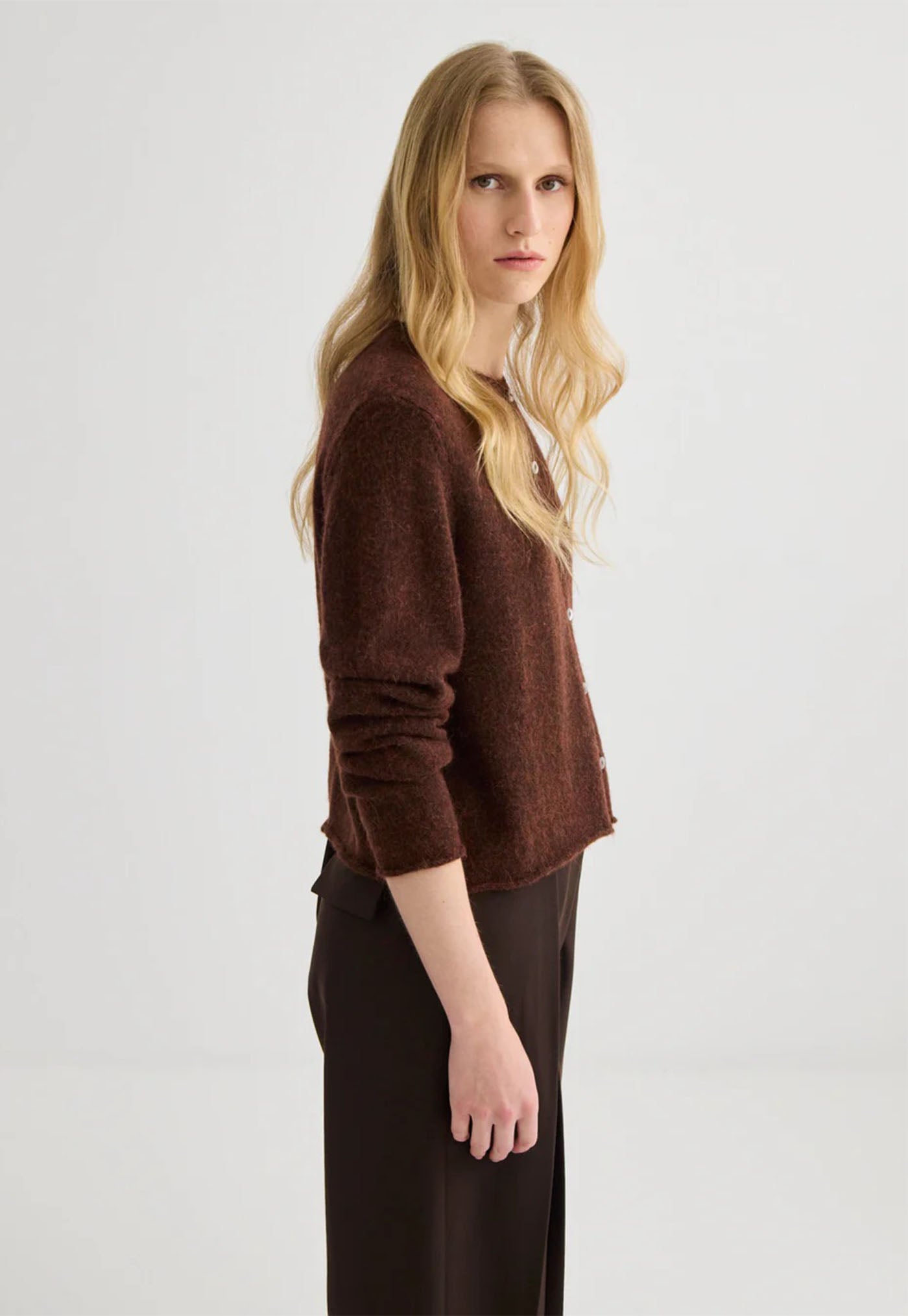 Alpaca Cropped Cardigan - Mahogany Marle