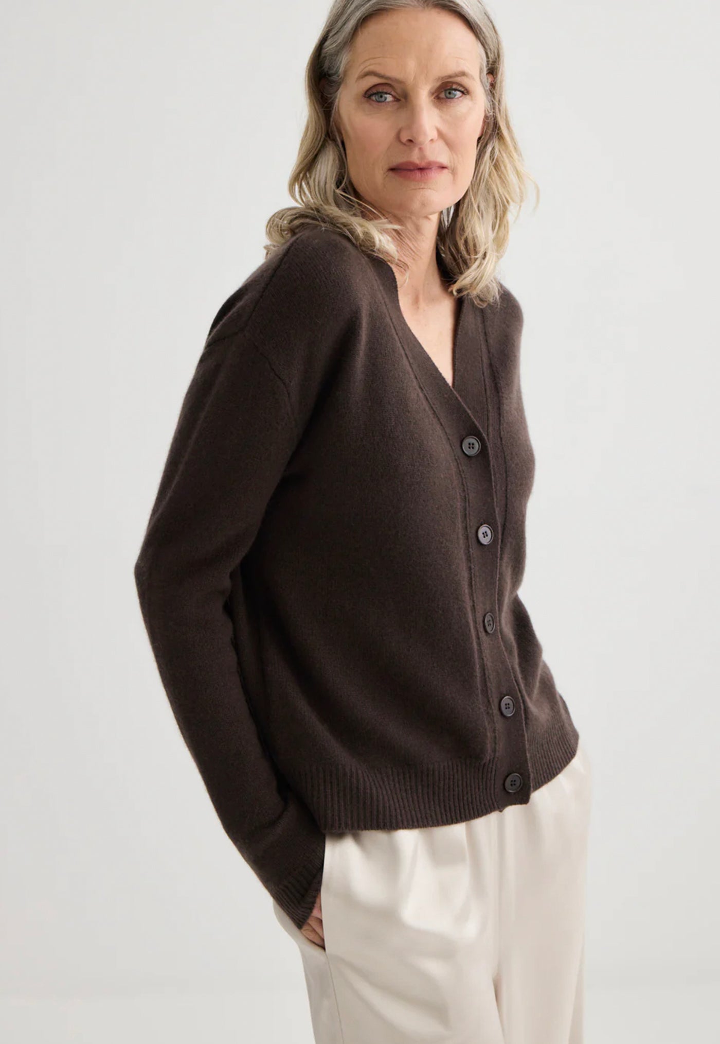 Cashmere V-Neck Cardigan - Bitter Chocolate