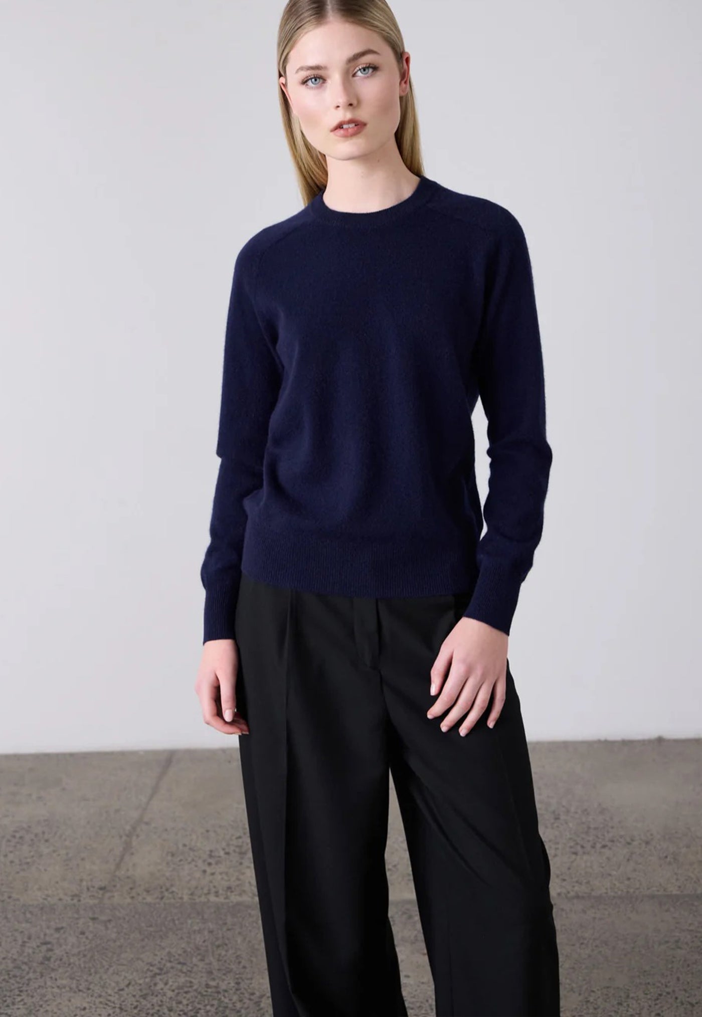 Sam Cashmere Crew - Navy