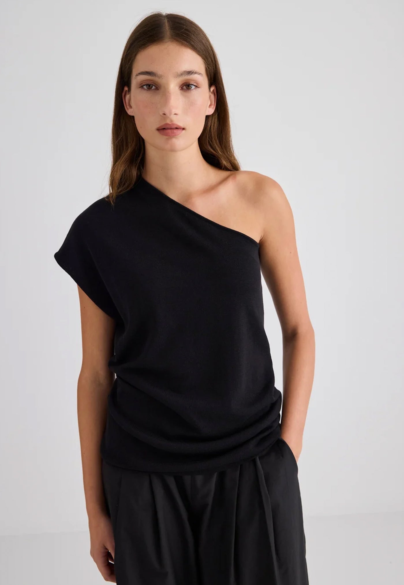 Signe One Shoulder Top - Black