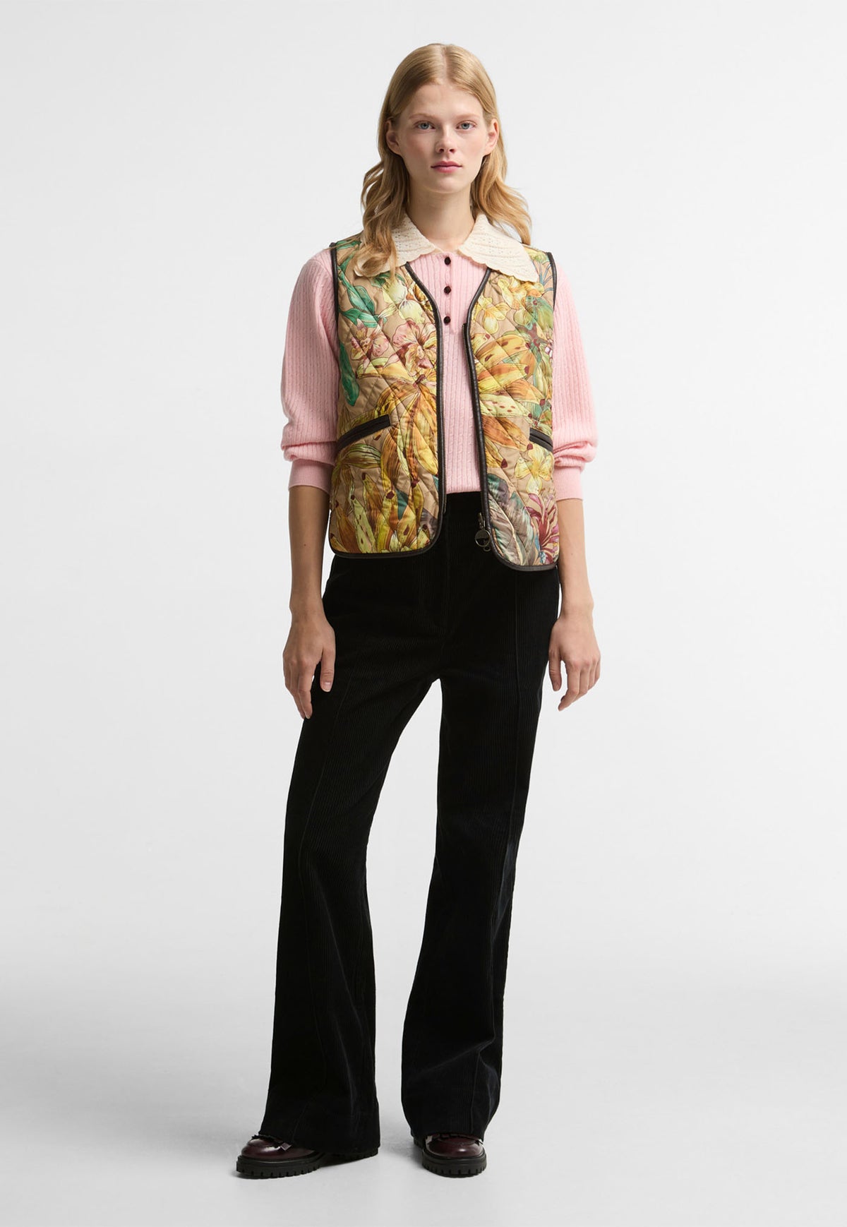 Barbour x Farm Rio Reversible Alpinias Quilted Liner - Banana Grove/Rustic