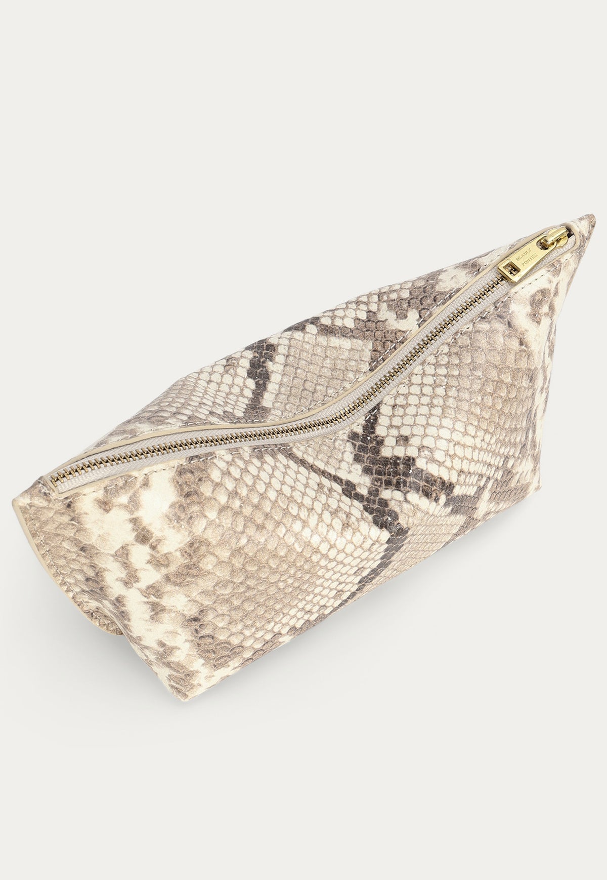 Medium Poucher - Desert Python